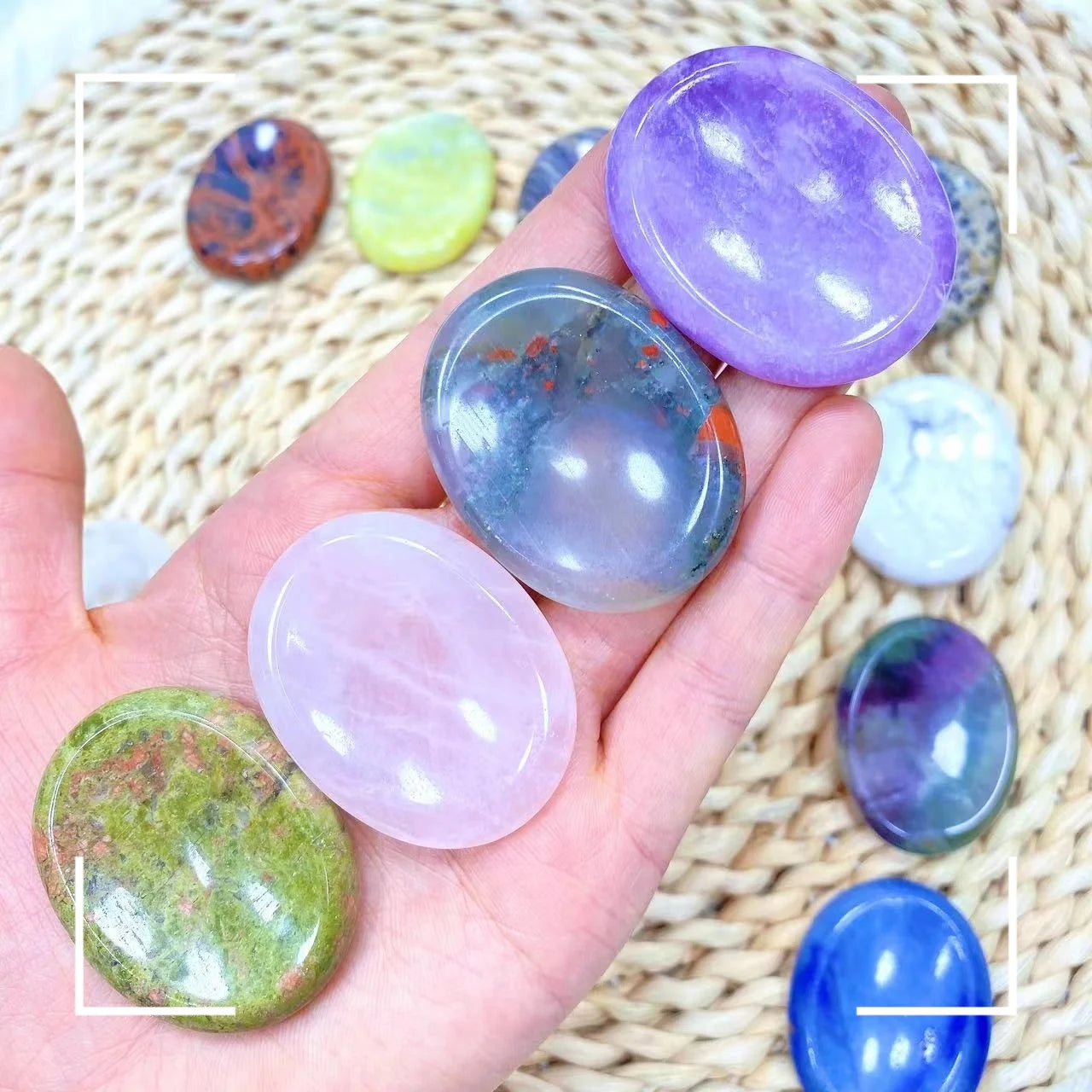 Natural Stone Face Massagers Thumb Forget Worry Stone Decompression Crystal Spiritual Healing Therapy Meditation